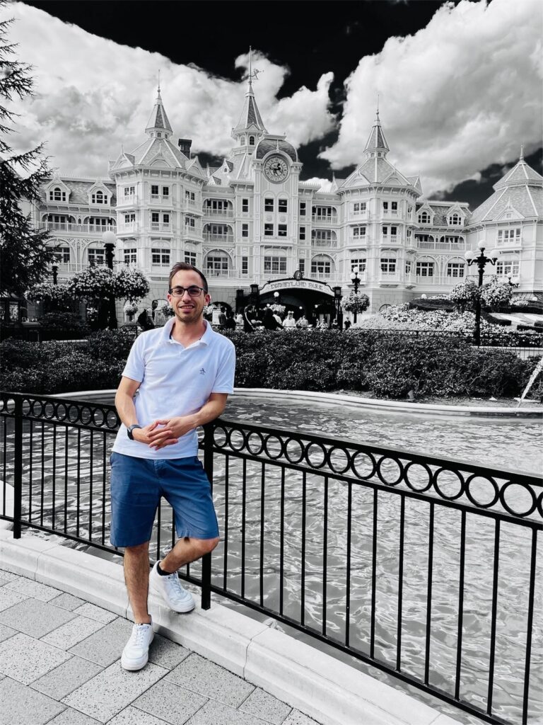 Bild von René, SEO-Experte aus Dormagen und Gründer der SEO-Agentur SEO Captain